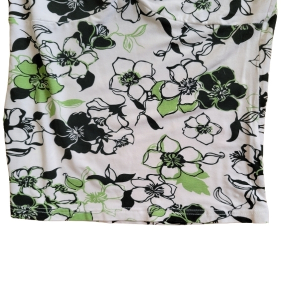 2 tank top 1 BP ribbed tee, 1 reitmans petite - Picture 4 of 5